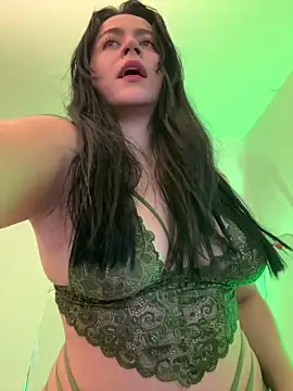 Snapshot of CoralineKam1 chatting on 17, 3, 2025 CoralineKam1 online show from 17, 3, 2025