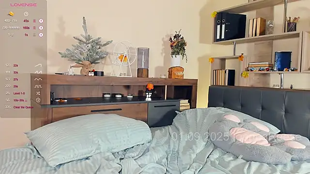 IoannaReese online show from 9, 1, 2025