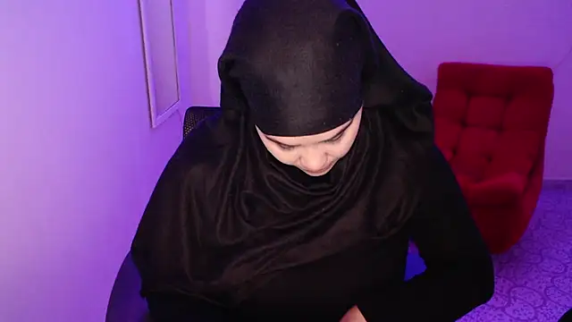 Snapshot of VenussTits97 chatting on 30, 9, 2025 VenussTits97 online show from 30, 9, 2025