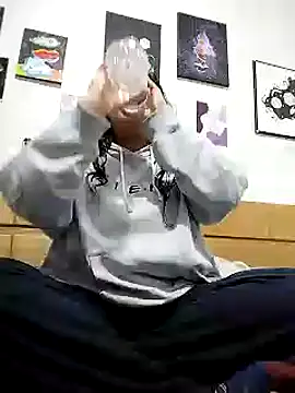 Snapshot of VenussTits97 chatting on 12, 10, 2025 VenussTits97 online show from 12, 10, 2025