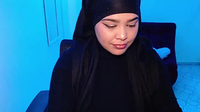 Snapshot of VenussTits97 chatting on 14, 10, 2025 VenussTits97 online show from 14, 10, 2025