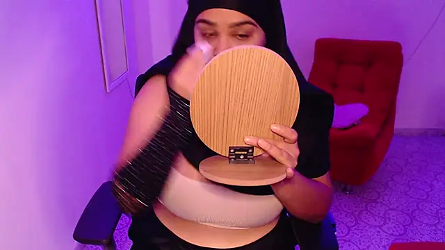 Snapshot of VenussTits97 chatting on 24, 10, 2025 VenussTits97 online show from 24, 10, 2025