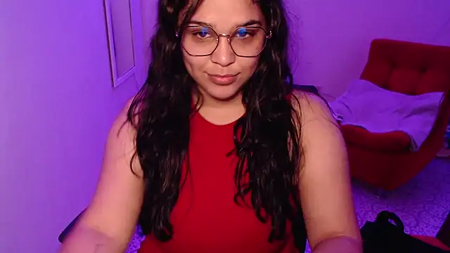 Snapshot of VenussTits97 chatting on 28, 11, 2025 VenussTits97 online show from 28, 11, 2025