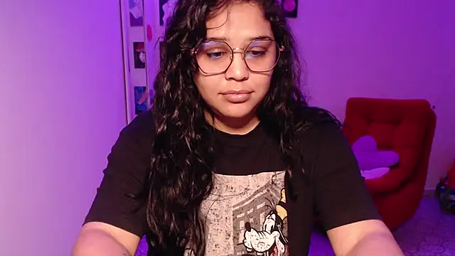 VenussTits97 online show from 5, 7, 2026