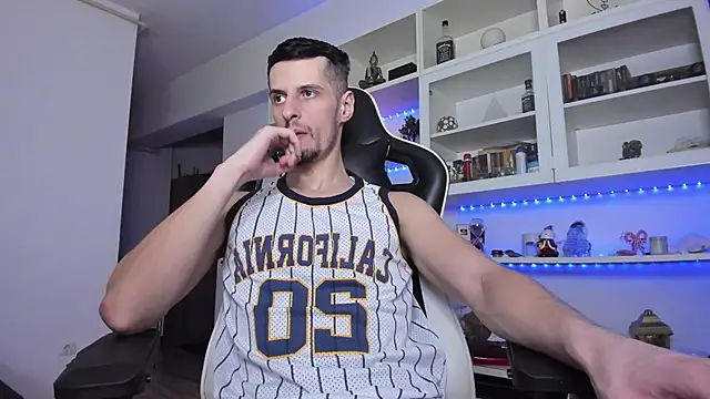 ToddClaytonn online show from 8, 2, 2025