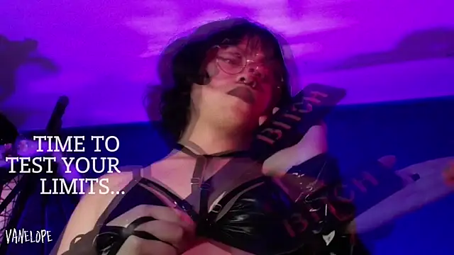 vanelope11 online show from 22, 10, 2025