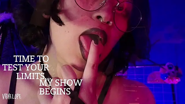 vanelope11 online show from 25, 10, 2025