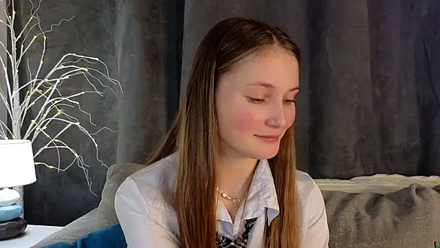 MonaEldon online show from 11, 12, 2024