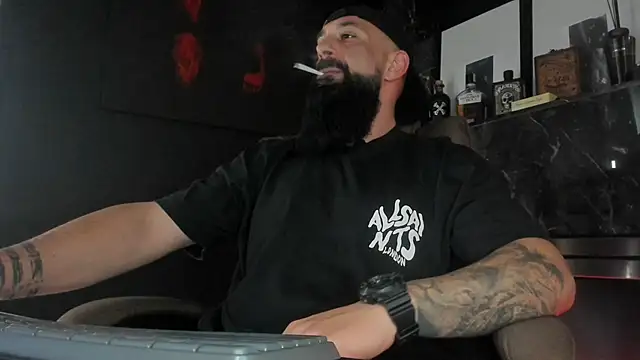 axxelrich  online show from 16, 10, 2025