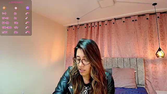 VioletaScott  online show from 17, 3, 2025