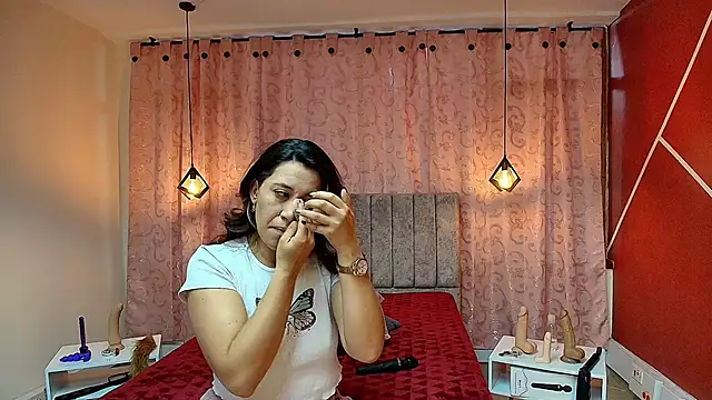 VioletaScott  online show from 29, 9, 2025