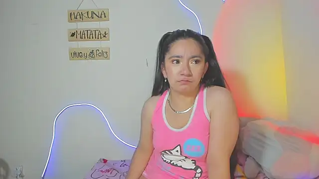 litle mily  online show from 4, 10, 2025