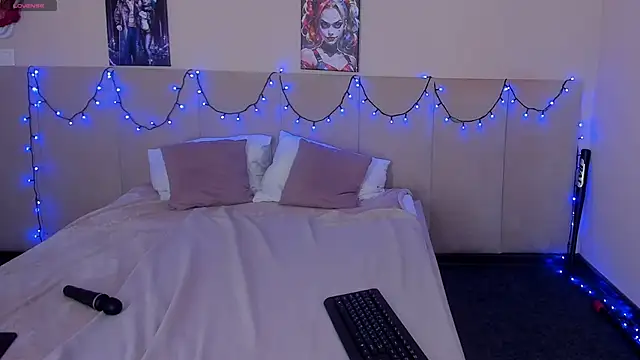 MuscleXXXBarbie online show from 10, 9, 2025