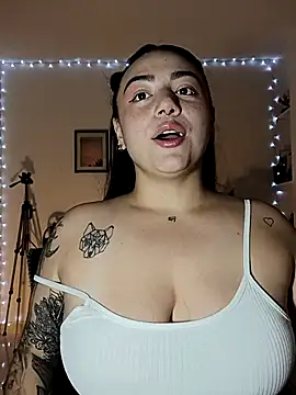 helena smith online show from 13, 2, 2025