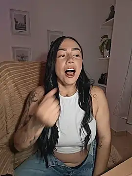 Snapshot of helena_smith chatting on 15, 5, 2026 helena smith online show from 15, 5, 2026