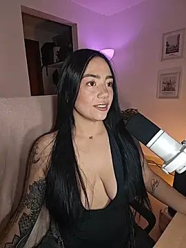 Snapshot of helena_smith chatting on 16, 5, 2026 helena smith online show from 16, 5, 2026