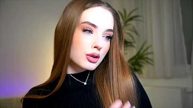 petitegonwiild online show from 12, 10, 2025