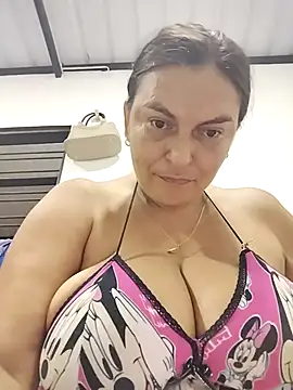 Snapshot of Horny-Mommy-Dirty chatting on 9, 9, 2025 Horny-Mommy-Dirty online show from 9, 9, 2025