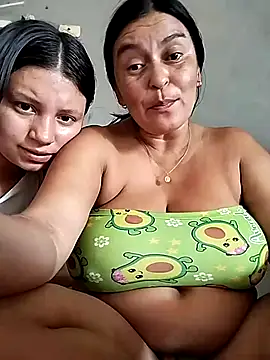 Snapshot of Horny-Mommy-Dirty chatting on 1, 10, 2025 Horny-Mommy-Dirty online show from 1, 10, 2025