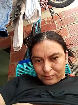 Snapshot of Horny-Mommy-Dirty chatting on 29, 10, 2025 Horny-Mommy-Dirty online show from 29, 10, 2025