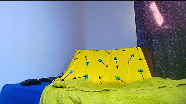 Thomass00 online show from 7, 3, 2026