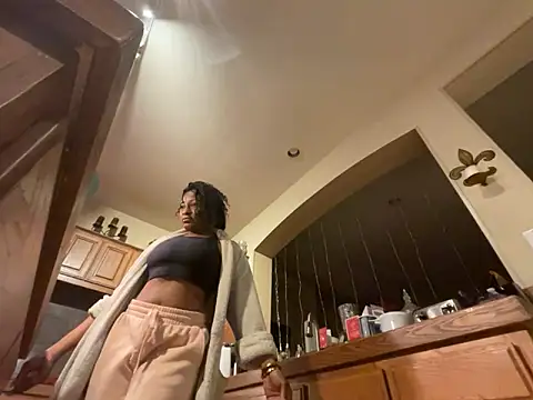 Snapshot of wynterheat chatting on 5, 3, 2025 wynterheat online show from 5, 3, 2025