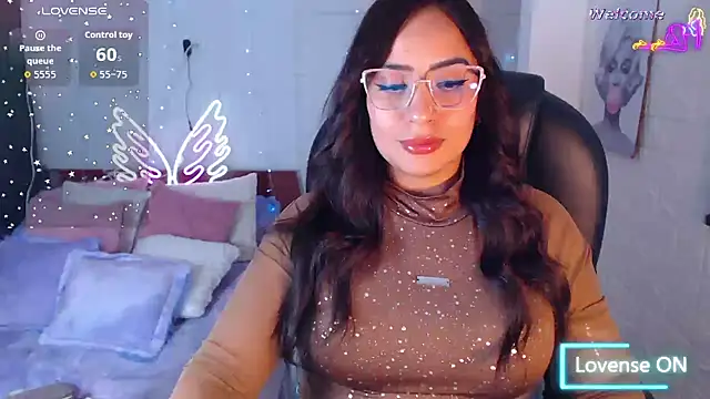 Snapshot of Paulina_627 chatting on 8, 5, 2026 Paulina 627 online show from 8, 5, 2026