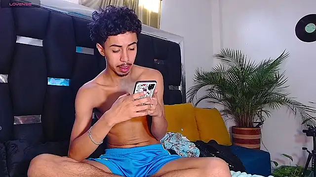 RyanRizzo online show from 25, 1, 2025