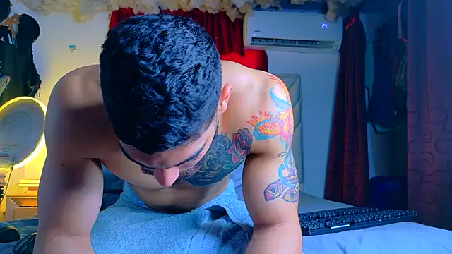 Rich boy01 online show from 1, 8, 2026