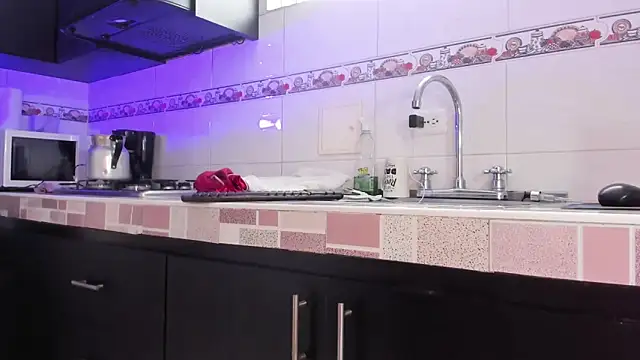 Emma-evans online show from 20, 3, 2025