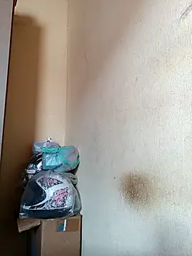 Nandasant09 online show from 5, 3, 2025