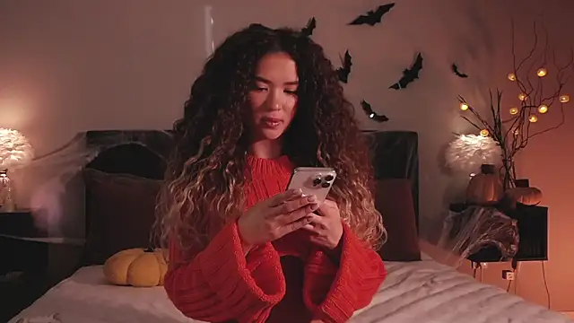 Denise Garciia online show from 29, 10, 2025