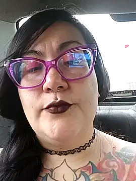 l1la Rav3n online show from 10, 12, 2024