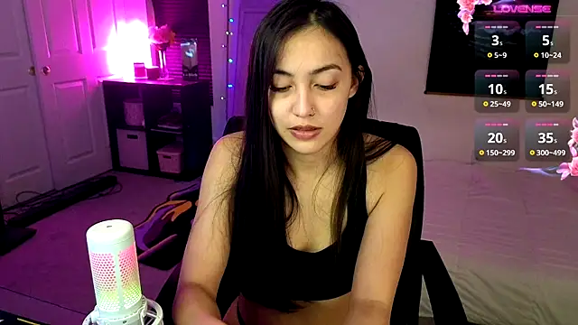 Snapshot of JasmineWinters chatting on 21, 3, 2025 JasmineWinters online show from 21, 3, 2025