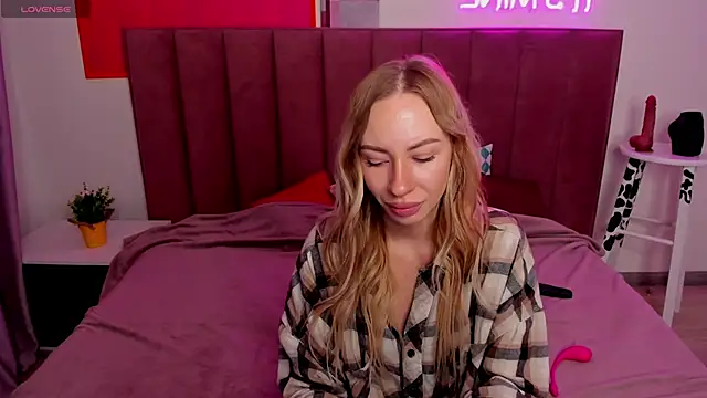 Diana Garrett online show from 5, 10, 2025