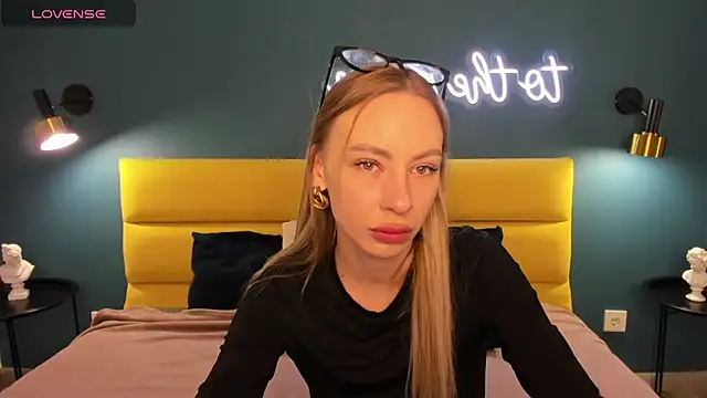 Snapshot of Diana_Garrett chatting on 25, 5, 2026 Diana Garrett online show from 25, 5, 2026