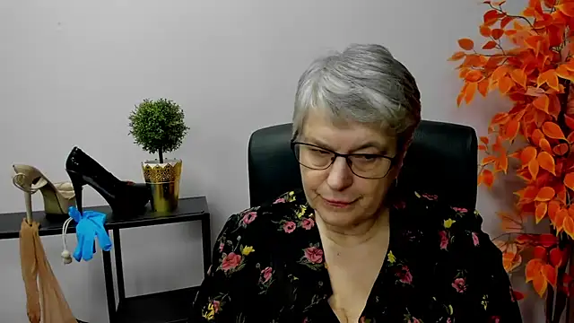 IrisDream online show from 9, 1, 2025