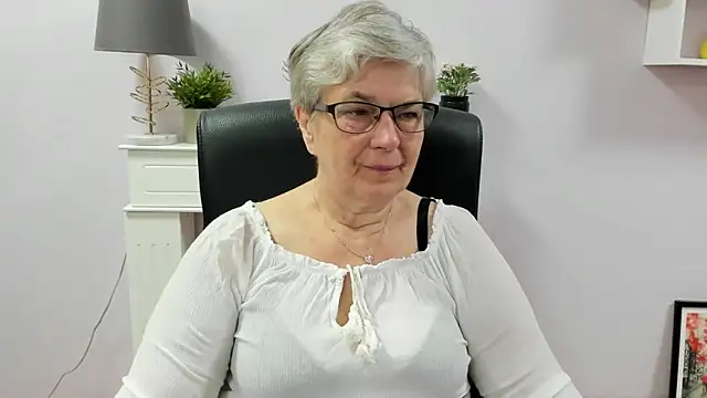 IrisDream online show from 18, 6, 2026