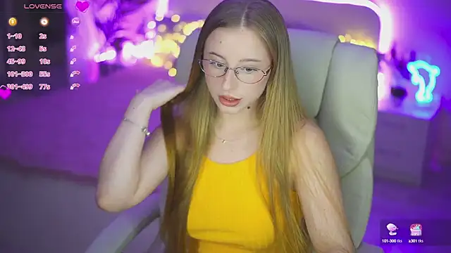 SilverrMoon online show from 24, 9, 2025