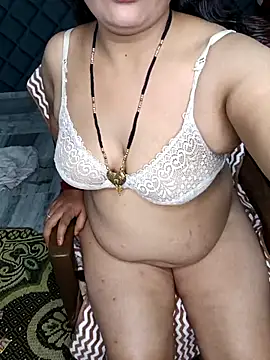 Cute-Raashii online show from 19, 2, 2025