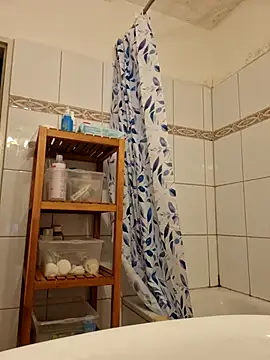 Snapshot of Josephine_LIVE chatting on 2, 12, 2025 Josephine LIVE online show from 2, 12, 2025