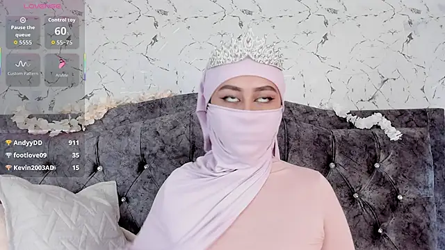 Snapshot of iiris_ chatting on 25, 9, 2025 iiris online show from 25, 9, 2025