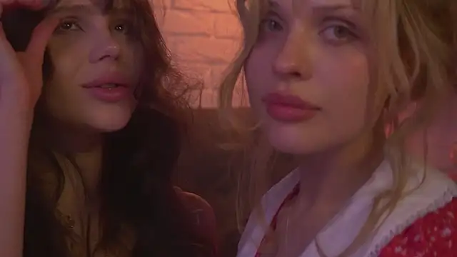 Snapshot of divinelights chatting on 14, 2, 2025 divinelights online show from 14, 2, 2025