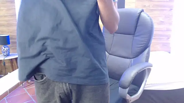 jhoellx online show from 13, 2, 2025