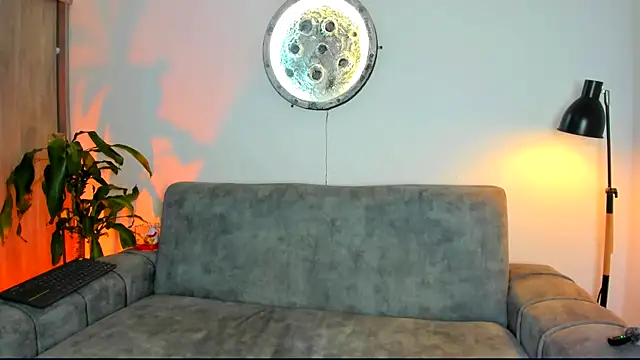 kendal scott1 online show from 23, 4, 2026