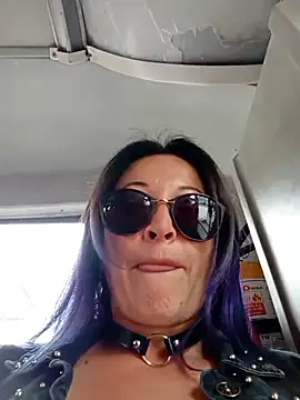 sophie banger online show from 3, 10, 2025