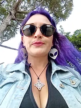 sophie banger online show from 12, 10, 2025