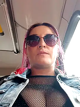 sophie banger online show from 7, 6, 2026