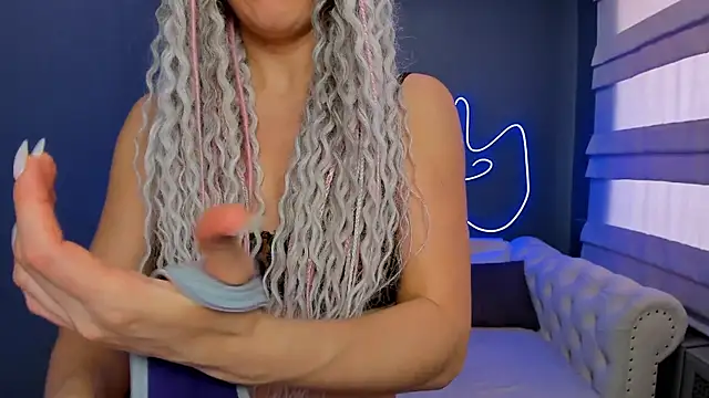 rock n roxy online show from 1, 2, 2025