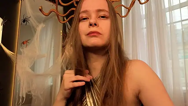 Snapshot of CassieCool chatting on 31, 10, 2025 CassieCool online show from 31, 10, 2025